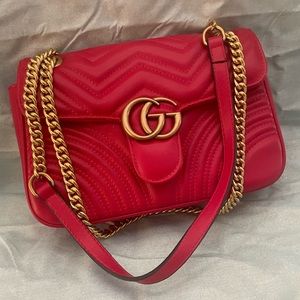 Red fashion bag. Crossbody/shoulder bag.